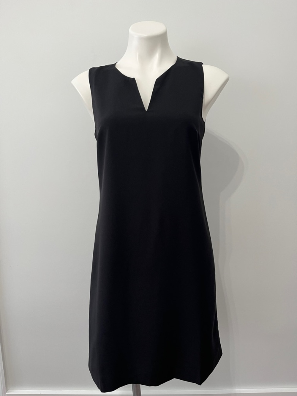 NWT J. Crew Black Sleeveless V-Notch Shift Dress
